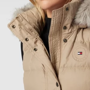 Tommy Hilfiger Daunenweste Mit Label-Detail – Beige 11