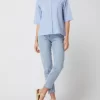 Emily Van Den Bergh Boxy Fit Bluse Mit Kurzen Ärmeln – Hellblau 19