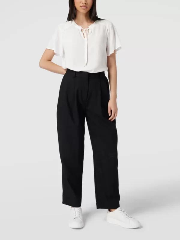 Edc By Esprit Blusenshirt Aus Viskose Mit Smok-Detail – Offwhite 1