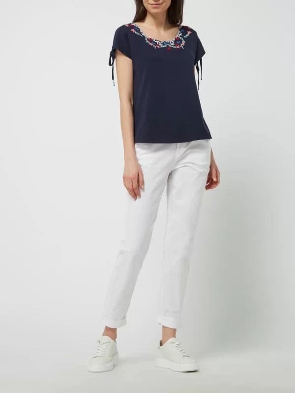 Montego Shirt Mit Floralen Stickereien – Dunkelblau 1