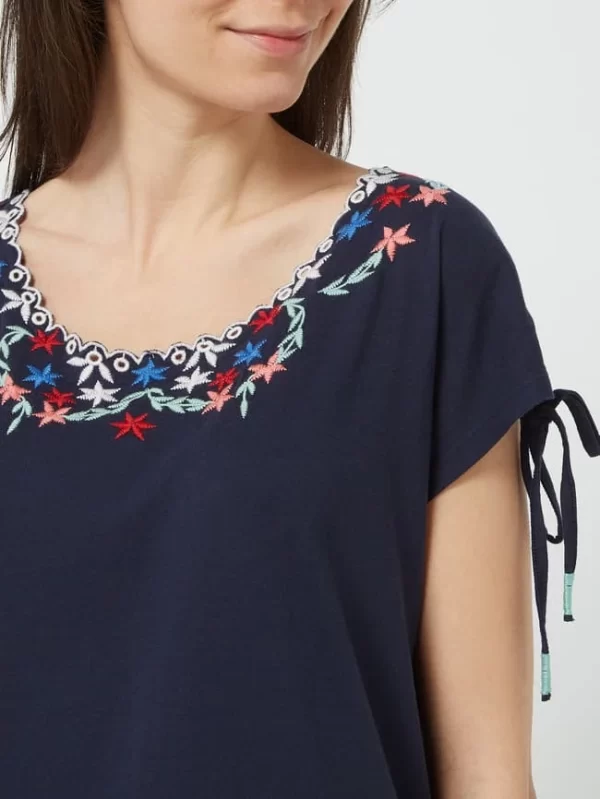 Montego Shirt Mit Floralen Stickereien – Dunkelblau 4