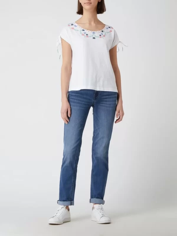 Montego Shirt Mit Floralen Stickereien – Weiß 1
